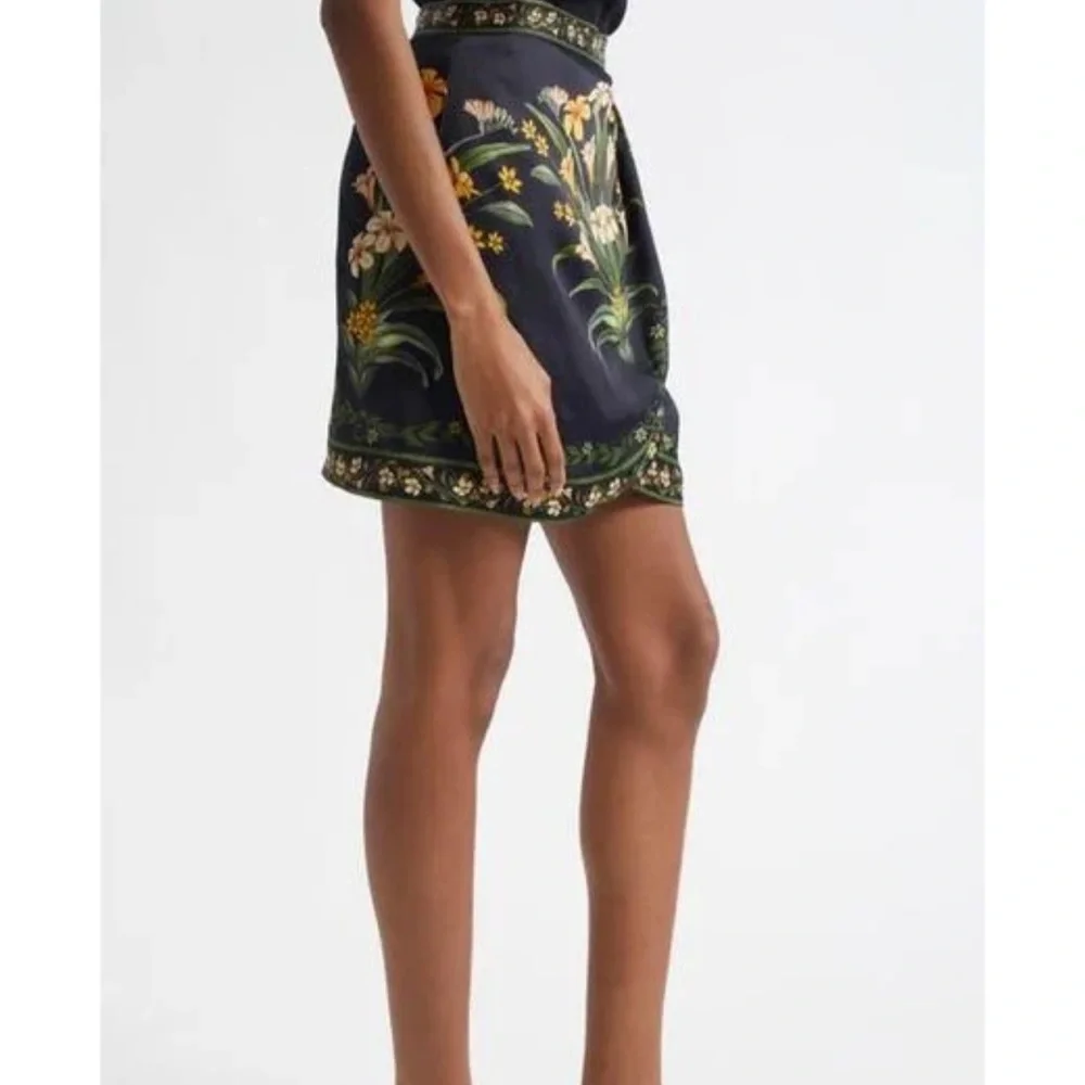 FARM Rio Floral Black Wrap Skirt - Picture 4 of 7